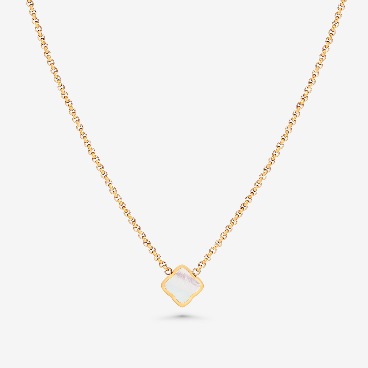 Single Quatrefoil Pendant Necklace