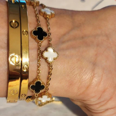 Black and White Clover Bracelet Set