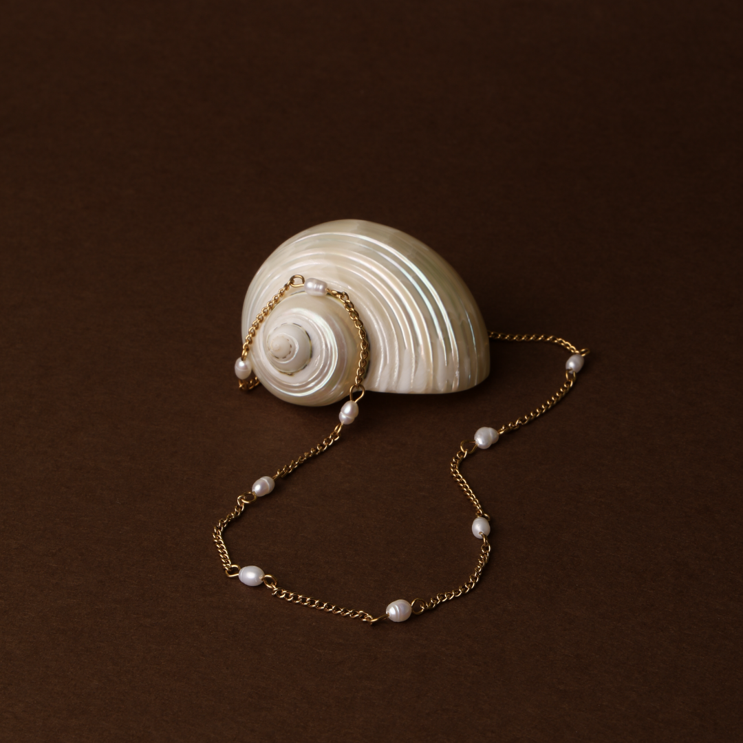 Freshwater Pearl Station Choker, 37 cm