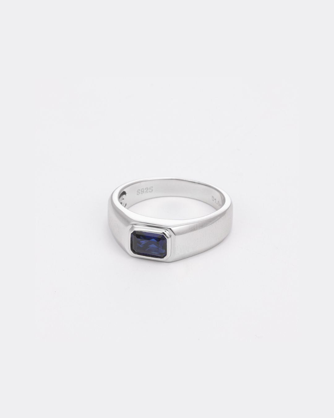 Men’s 1 Carat Lab-Grown Sapphire Signet Ring in 925 Sterling Silver
