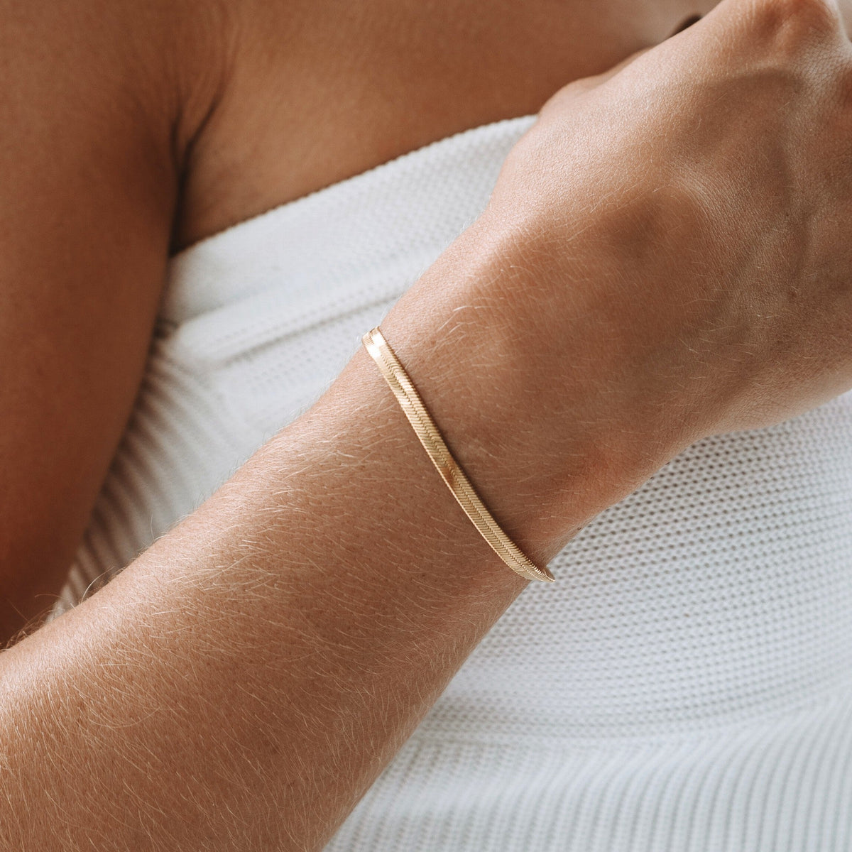 Herringbone Bracelet, 4 mm × 16 cm — Kauai