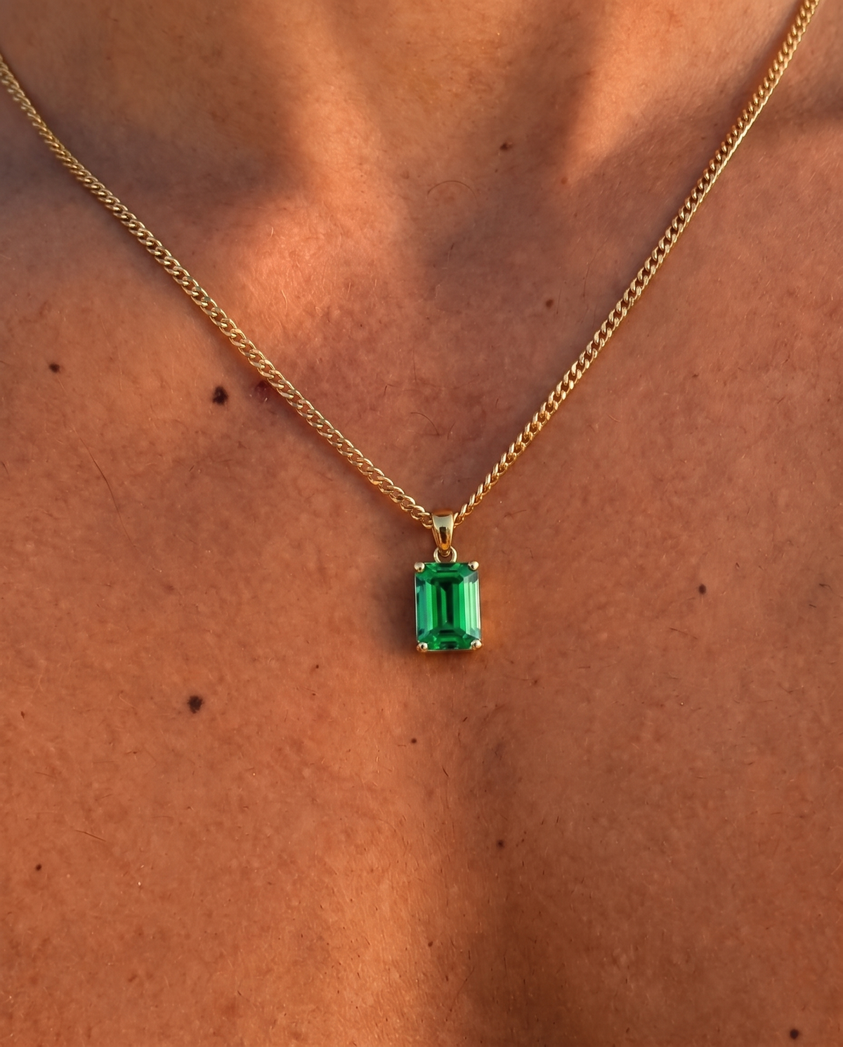 Men’s 2 Carat Lab-Grown Emerald Pendant Necklace, 18K Gold-Plated