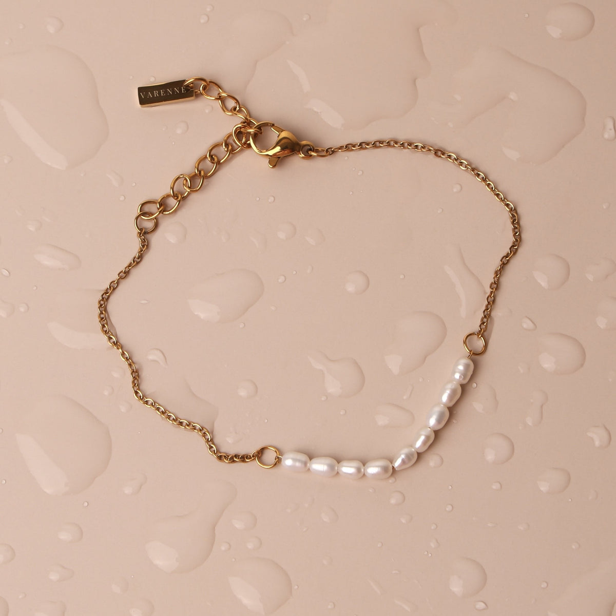 Mini Pearl Chain Bracelet, 15–18 cm, Gold PVD Steel