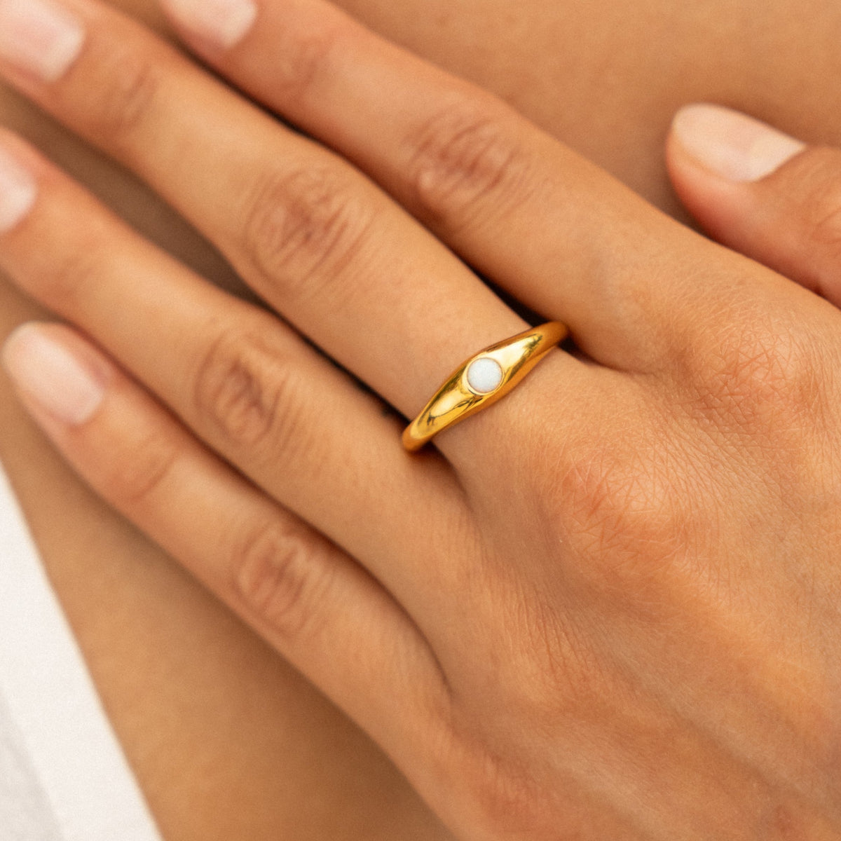 Round Opal Band Ring, 5 mm, Stainless Steel