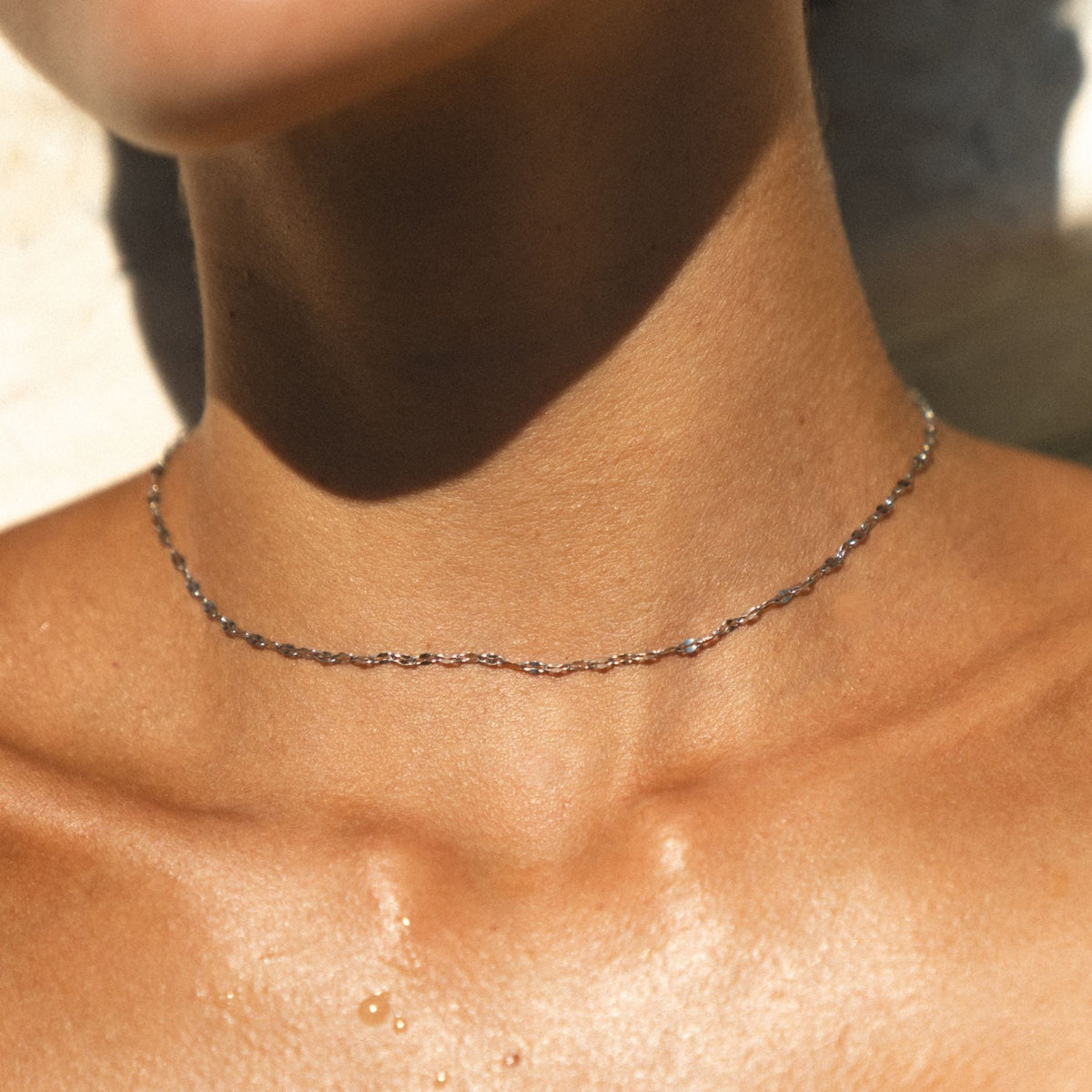 Fine Metal Station Choker, 39 cm — Dainty