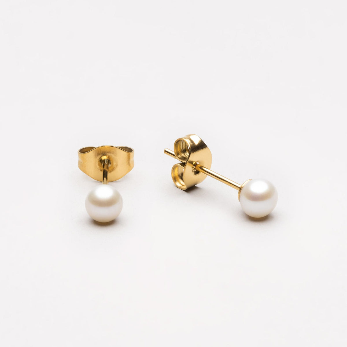 Freshwater Pearl Stud Earrings, 4 mm