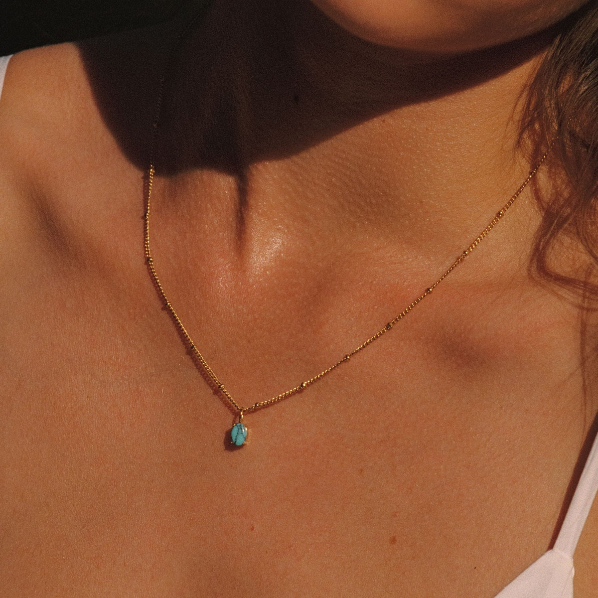 Oval Turquoise Pendant Necklace, 5 × 7 mm