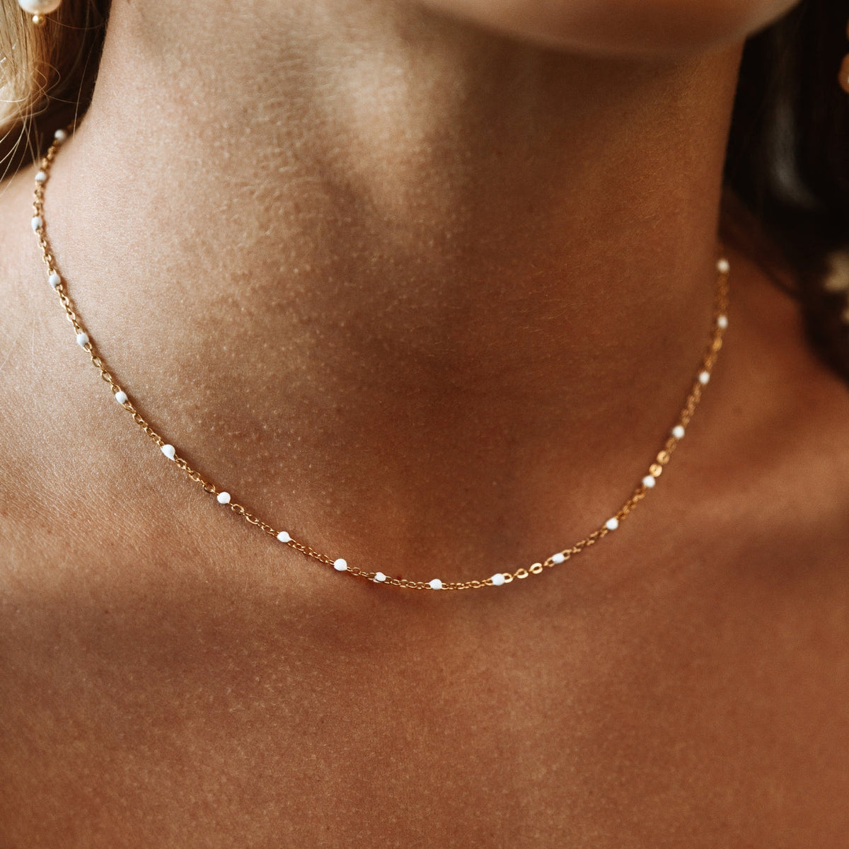 White Enamel Bead Choker, 39–44 cm