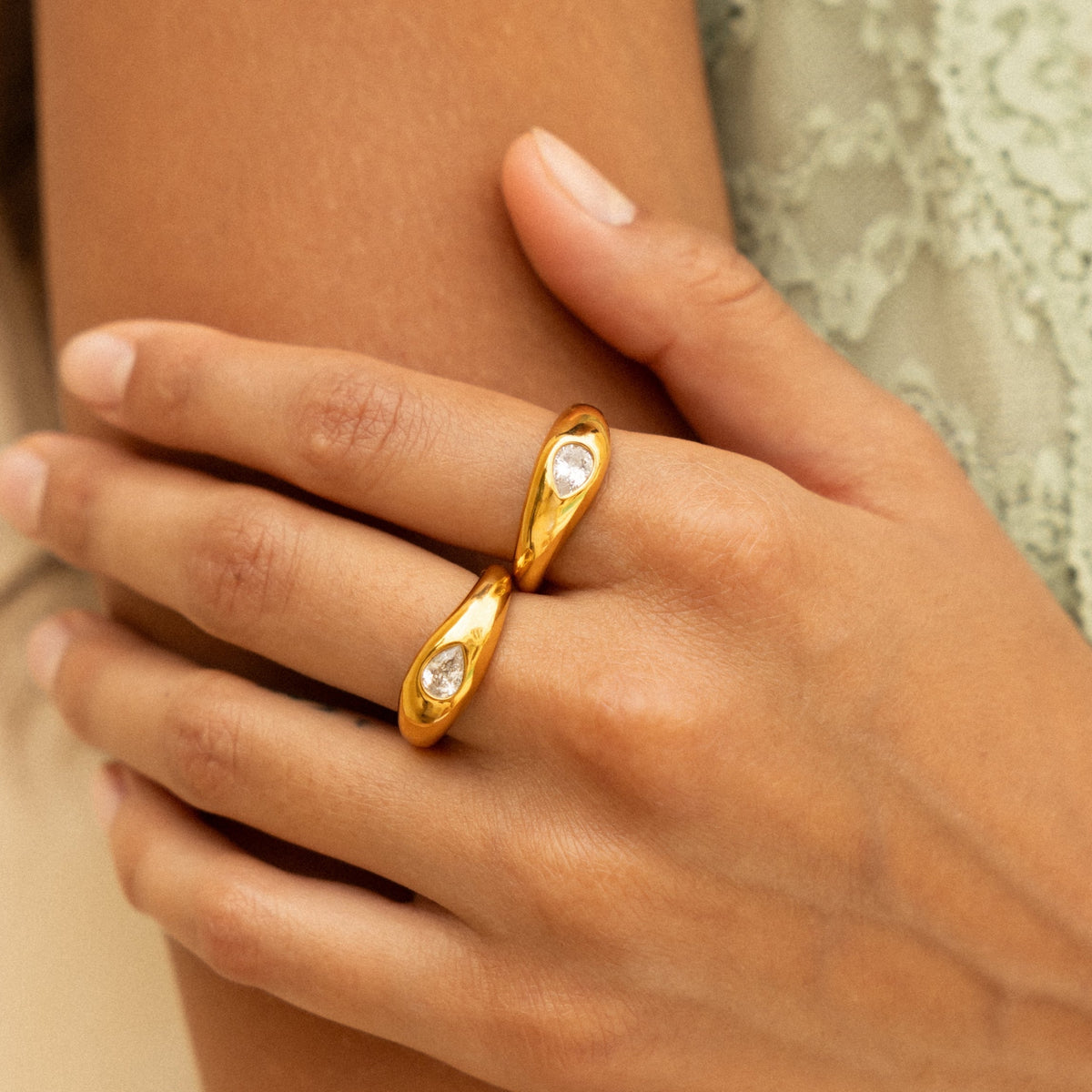 Two Pear Zircon Rings Set, Steel — Harmony