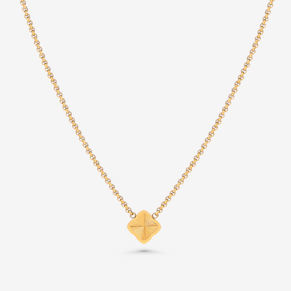 Single Quatrefoil Pendant Necklace