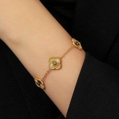 Five Clover Chain Bracelet