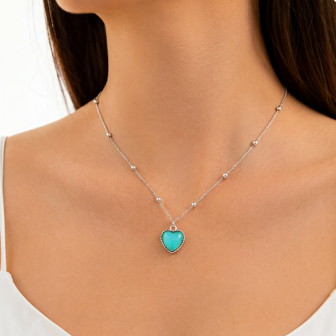 Color-Changing Heart Necklace — Aura