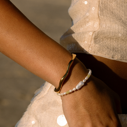 Wave Open Cuff Bracelet, 54 × 60 mm — Cala