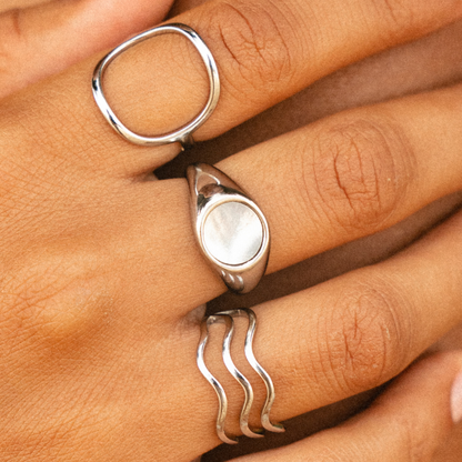 Round Mother-of-Pearl Signet Ring