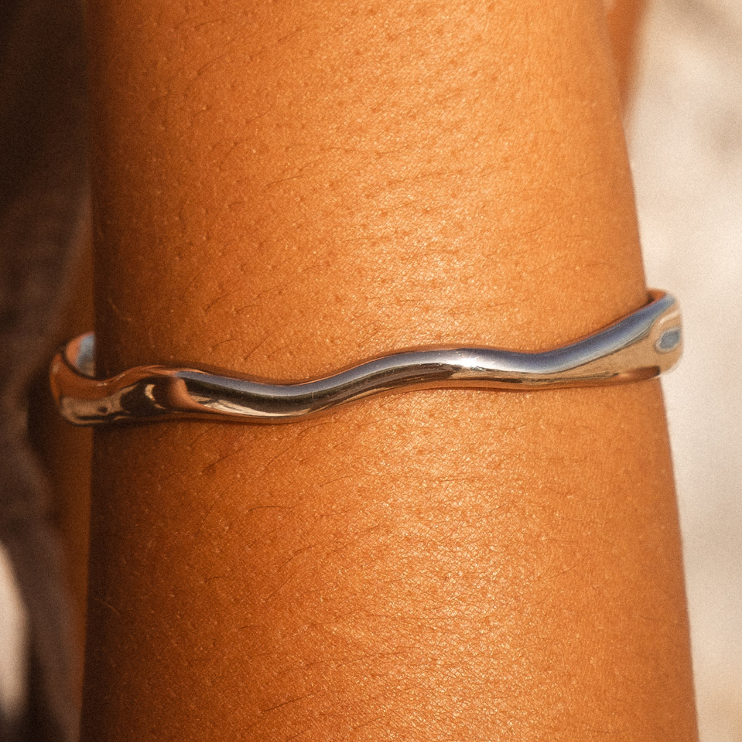 Wave Open Cuff Bracelet, 54 × 60 mm — Cala