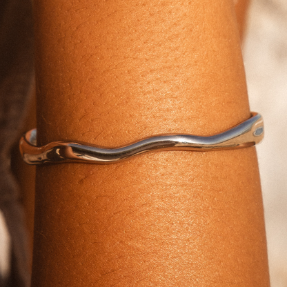 Wave Open Cuff Bracelet, 54 × 60 mm — Cala
