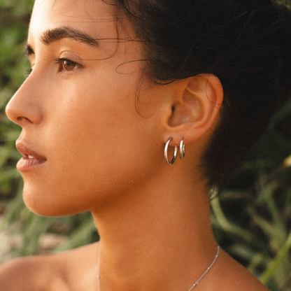 Classic Plain Hoop Earrings, 14–21 mm