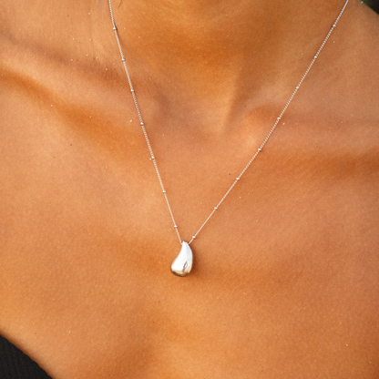 Polished Teardrop Pendant Necklace, 45 cm