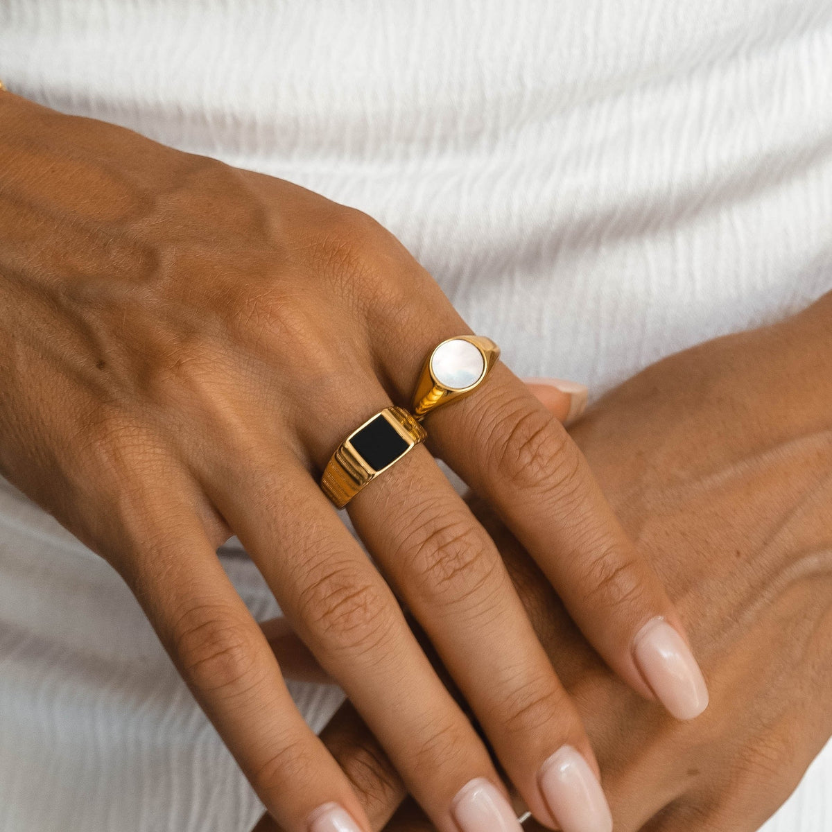Black Onyx Ribbed Signet Ring — Kaya