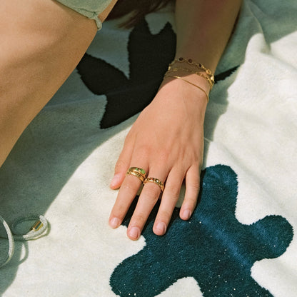 Three Green Zircon Band Ring — Basilic