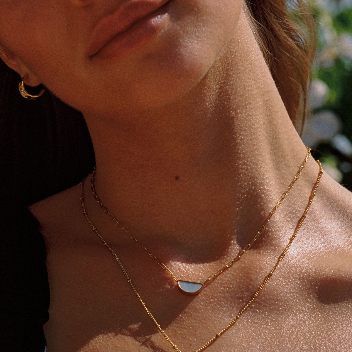 Mother of Pearl Paperclip Choker — Muse