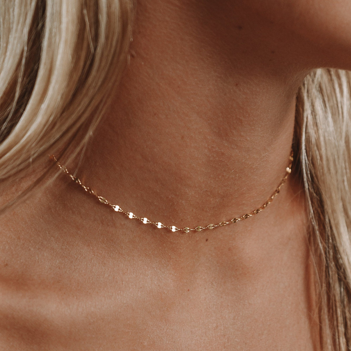 Fine Metal Station Choker, 39 cm — Dainty