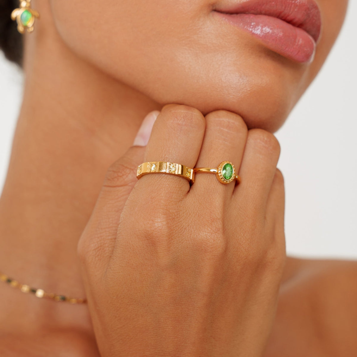 Green Glass Oval Ring, Gold PVD Steel — Olivia