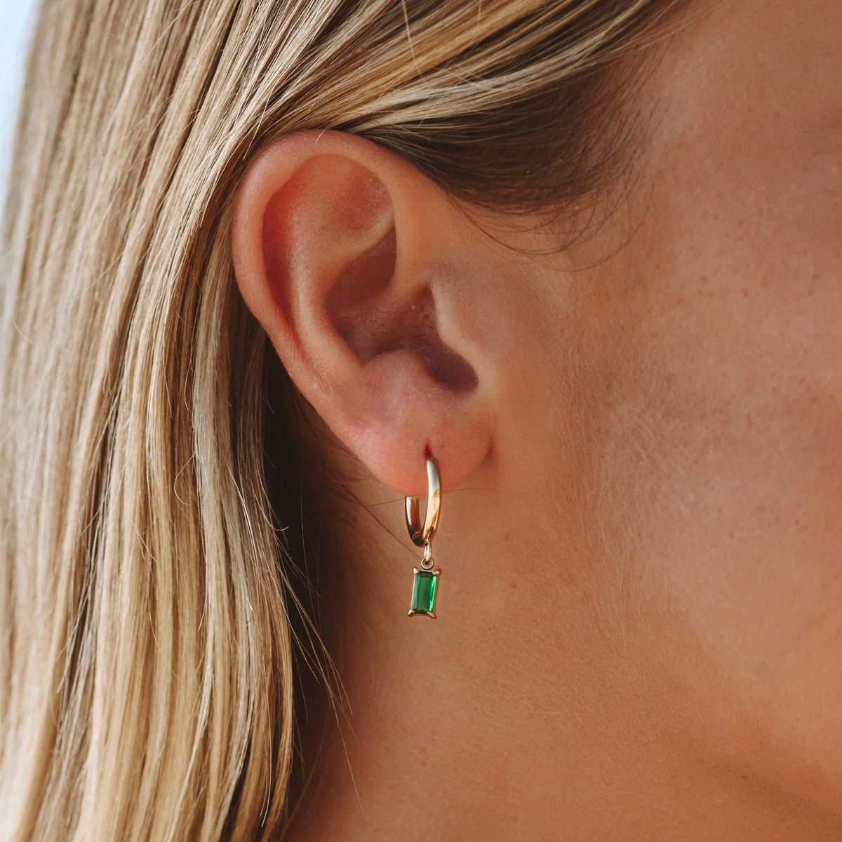 Green Zircon Drop Hoop Earrings, 3 × 6 mm