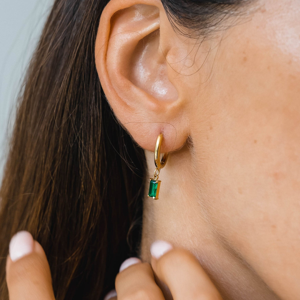 Green Zircon Drop Hoop Earrings, 3 × 6 mm
