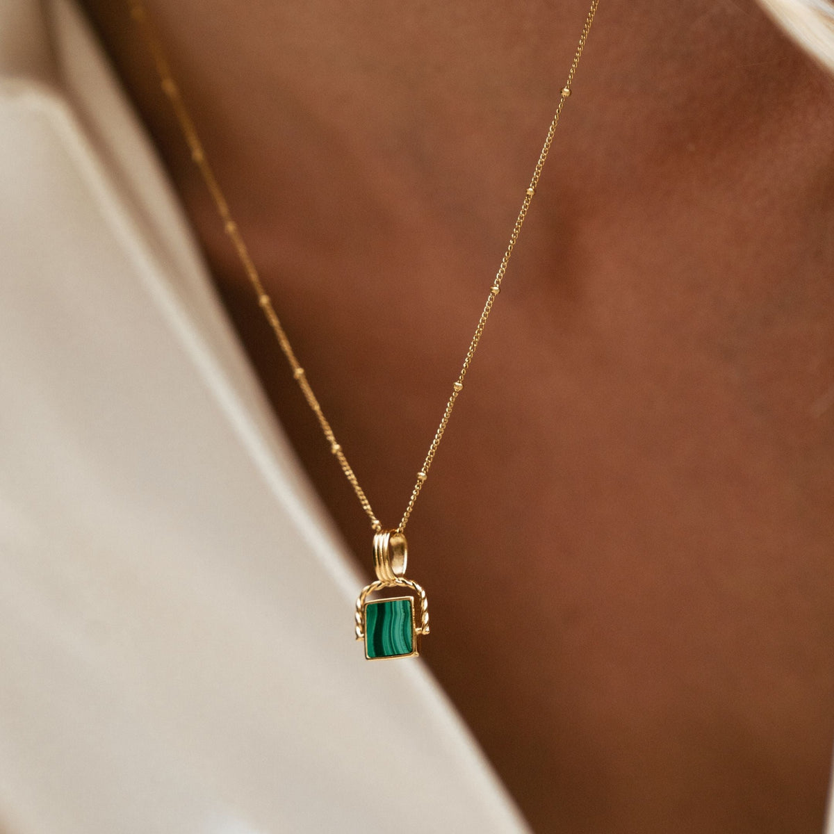 Green Malachite Pendant Necklace, 45 cm
