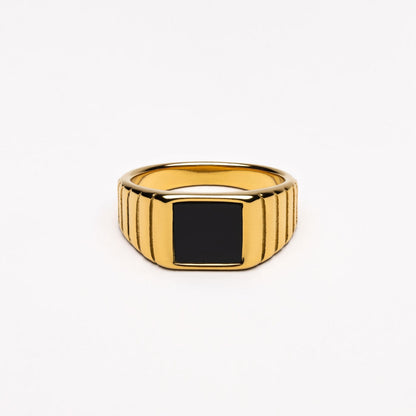 Black Onyx Ribbed Signet Ring — Kaya