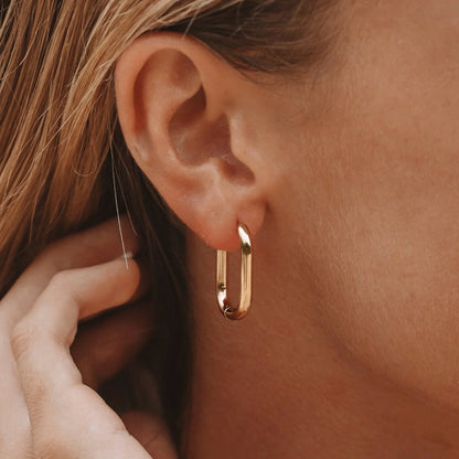 Elongated Oval Hoop Earrings, 15 × 24 mm