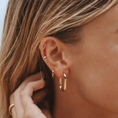 Elongated Oval Hoop Earrings, 15 × 24 mm