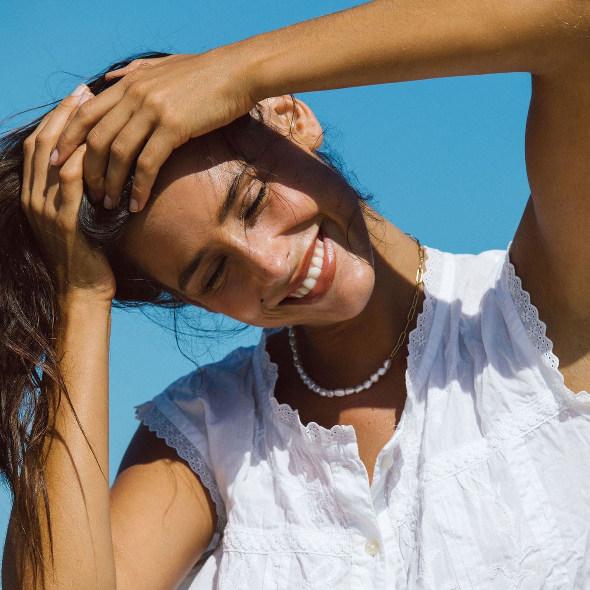 Half Pearl and Paperclip Necklace, 39 cm — Mykonos