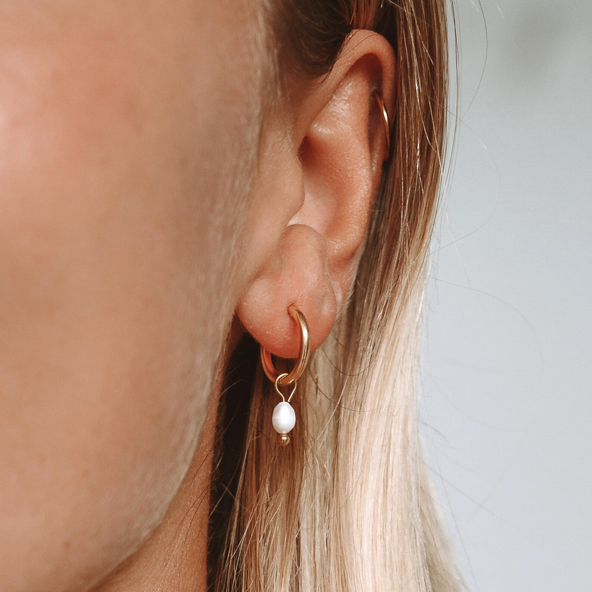 Freshwater Pearl Drop Huggies, 4 mm Pearls