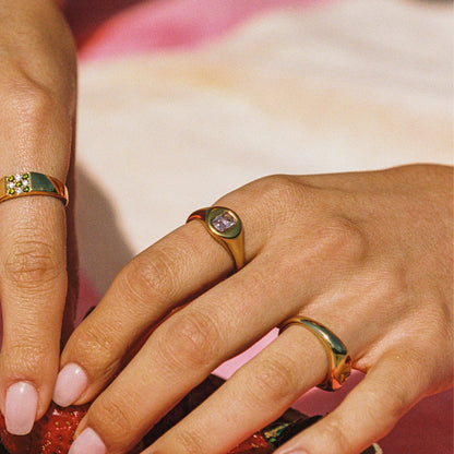 Pink Zircon Signet Ring, 4 × 6 mm — Rosé
