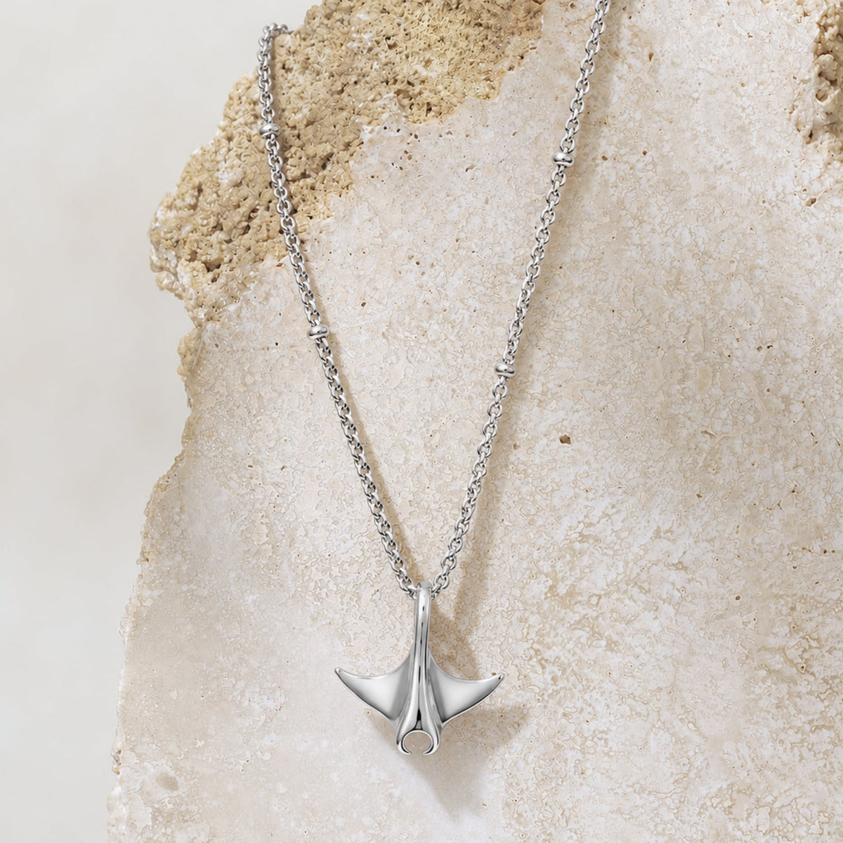 Manta Ray Pendant Necklace, 16 mm, Steel