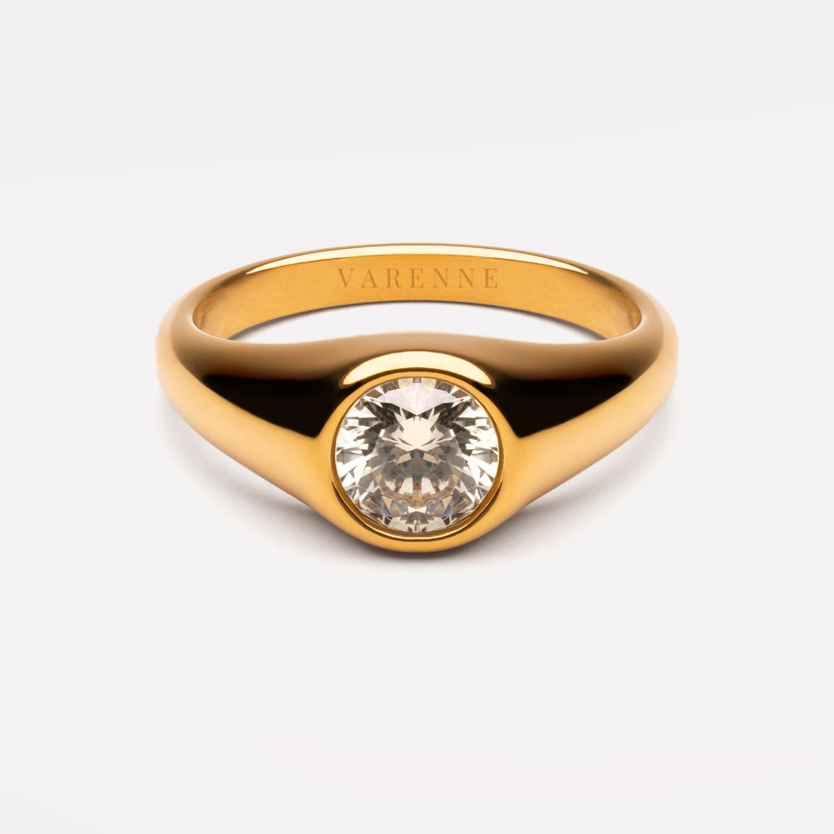 Round Zircon Signet Ring, Gold PVD Steel — Soleil