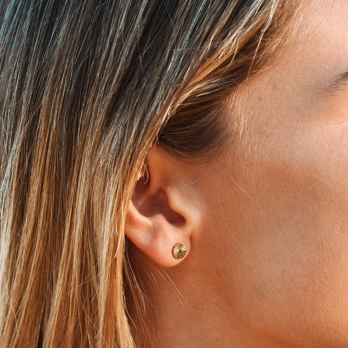 Sun Stud Earrings, 6 mm, 18K Gold PVD Stainless Steel
