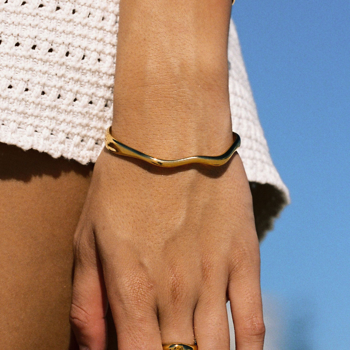 Wave Open Cuff Bracelet, 54 × 60 mm — Cala