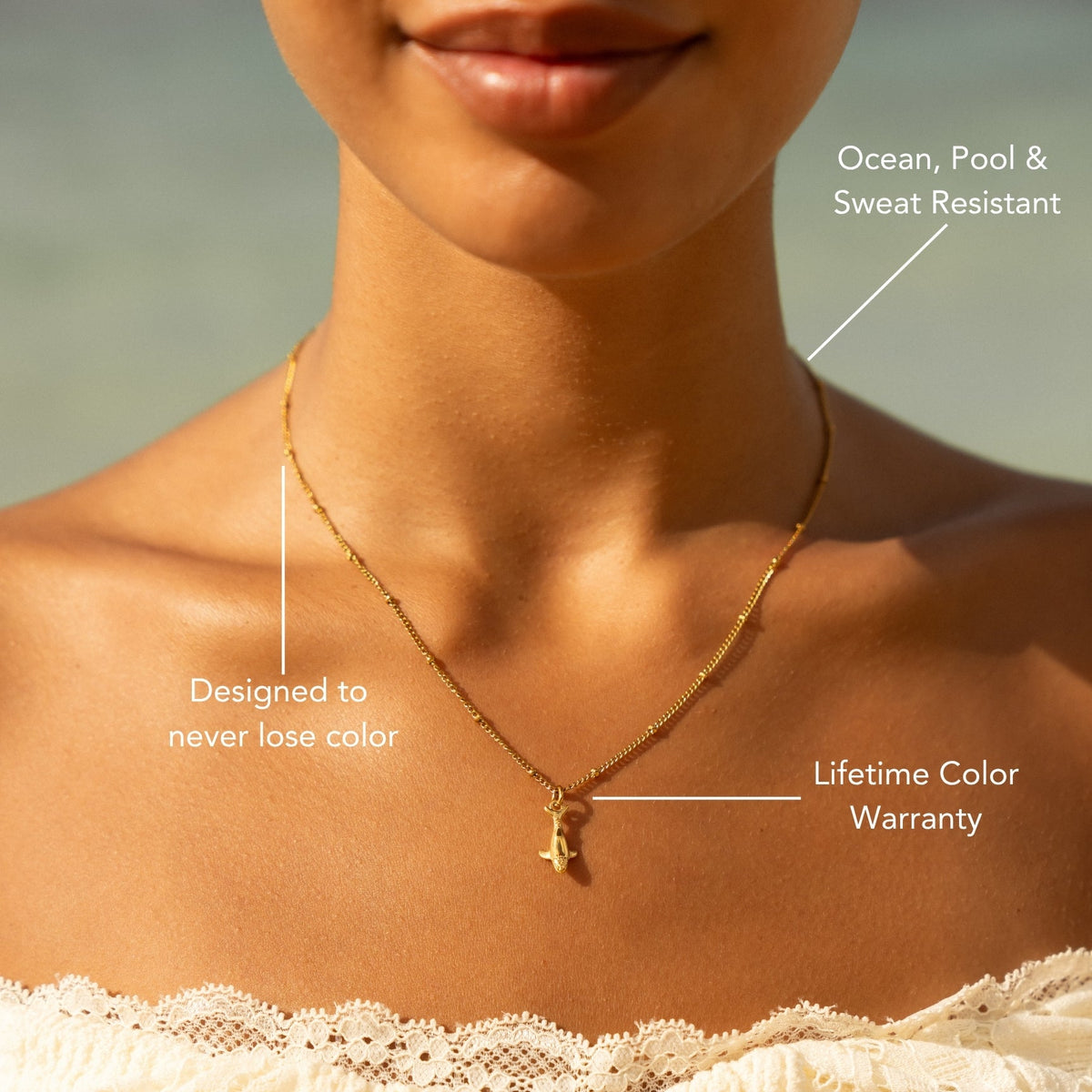 Whale Pendant Necklace, 45–50 cm, Gold PVD Steel